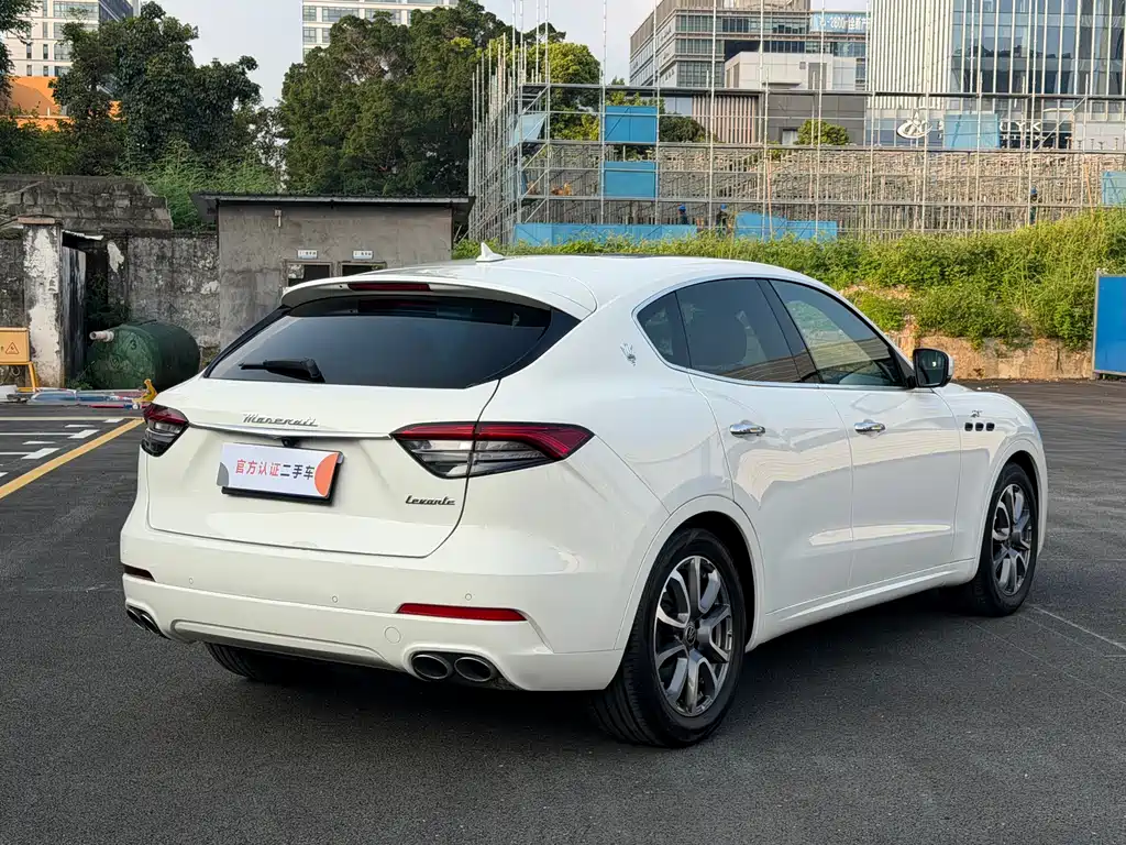 Maserati Levante 2022 — фото 14