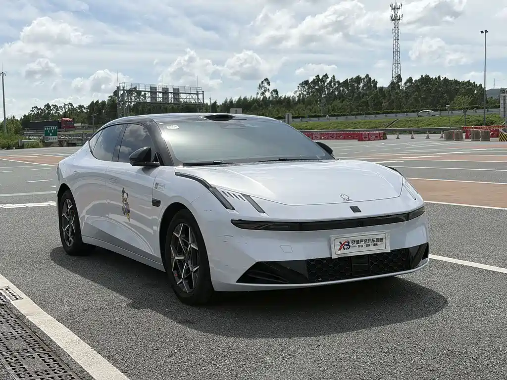 Lynk & Co 10 2025