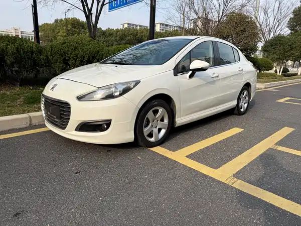 Peugeot 308 2014
