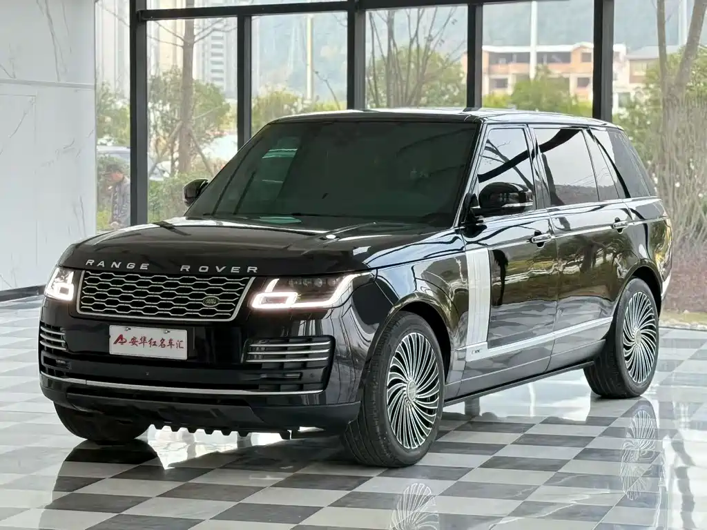 Land Rover Range Rover 2018 — фото 1