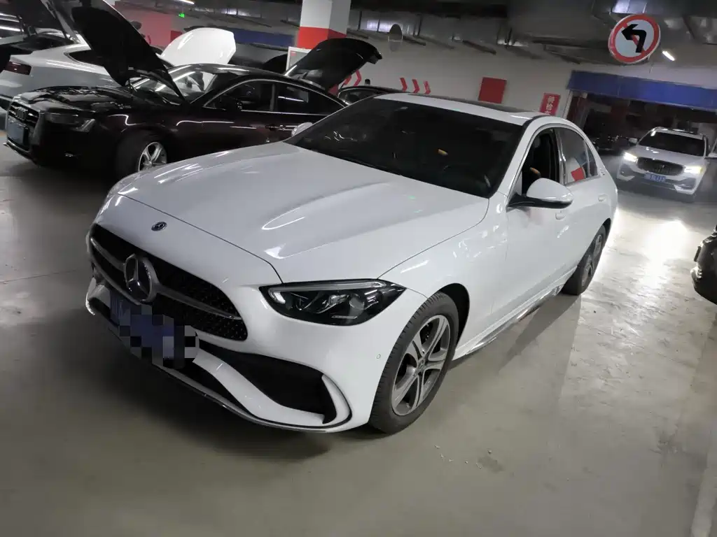 Mercedes-Benz C-Class 2021