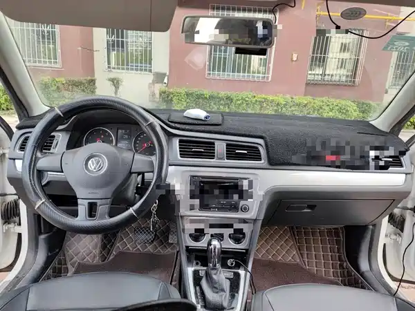 Volkswagen Gran Lavida 2015