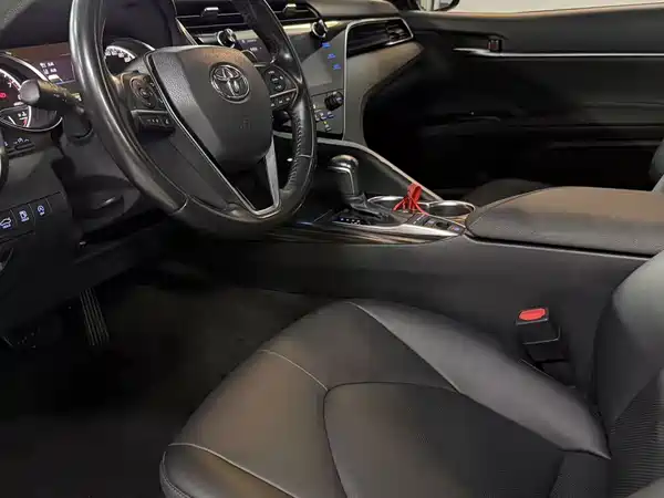 Toyota Camry 2019
