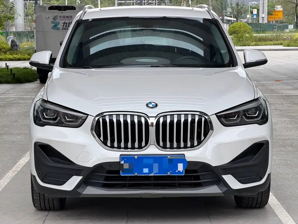 BMW X1 2022 — фото 2