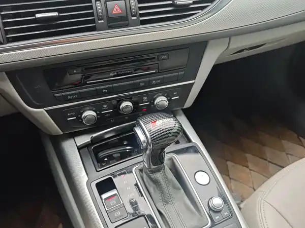 Audi A6L 2012