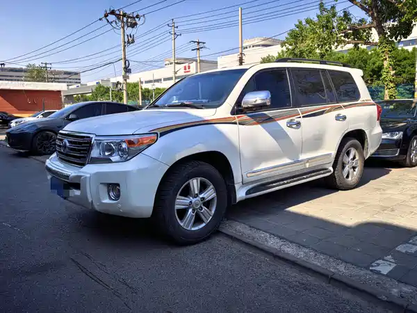 Toyota Land Cruiser 2015