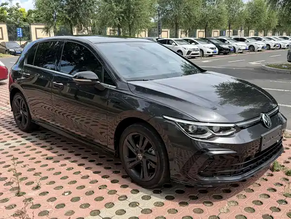 Volkswagen Golf 2023