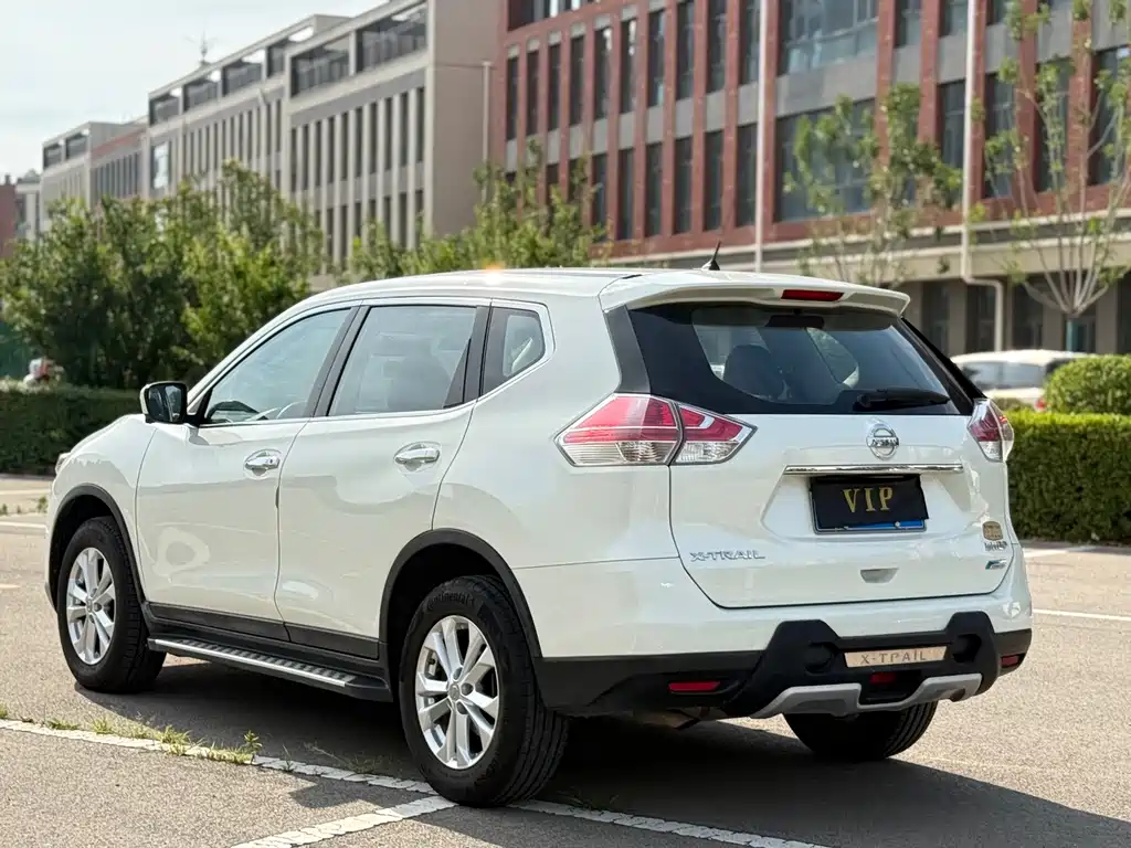Nissan X-Trail 2015 — фото 9