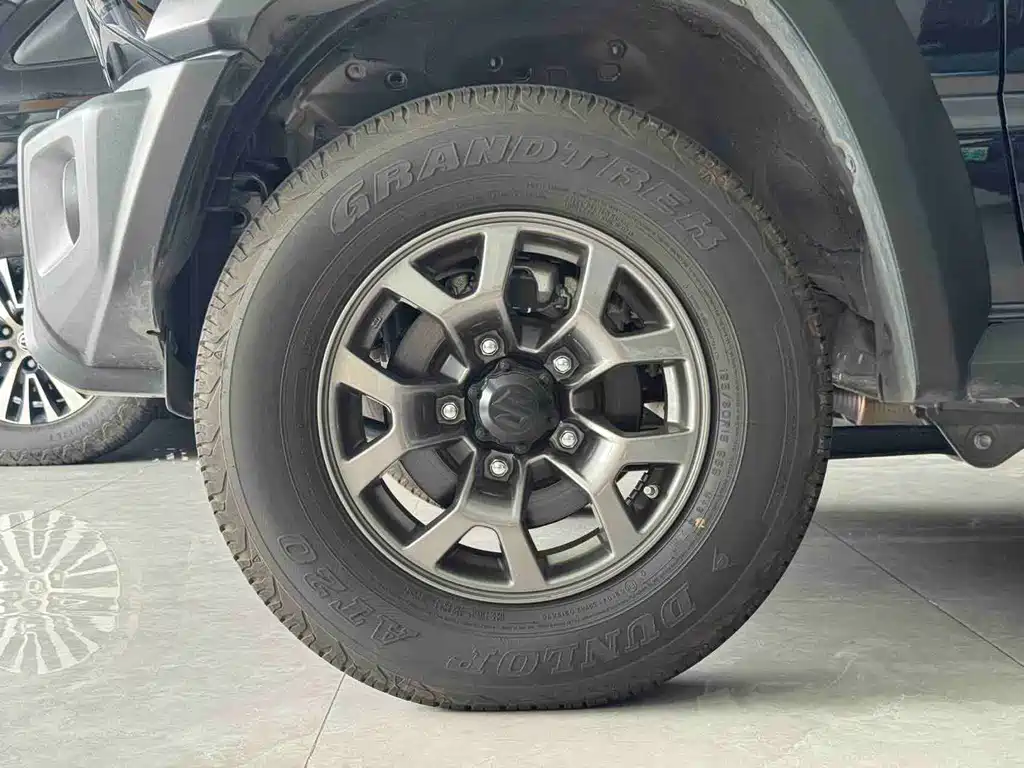 Suzuki Jimny 2025 — фото 16