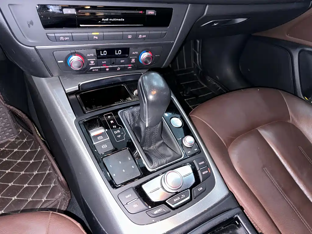 Audi A6L 2018 — фото 10