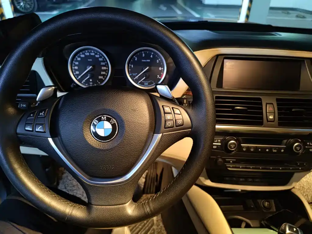 BMW X6 2011 — фото 4