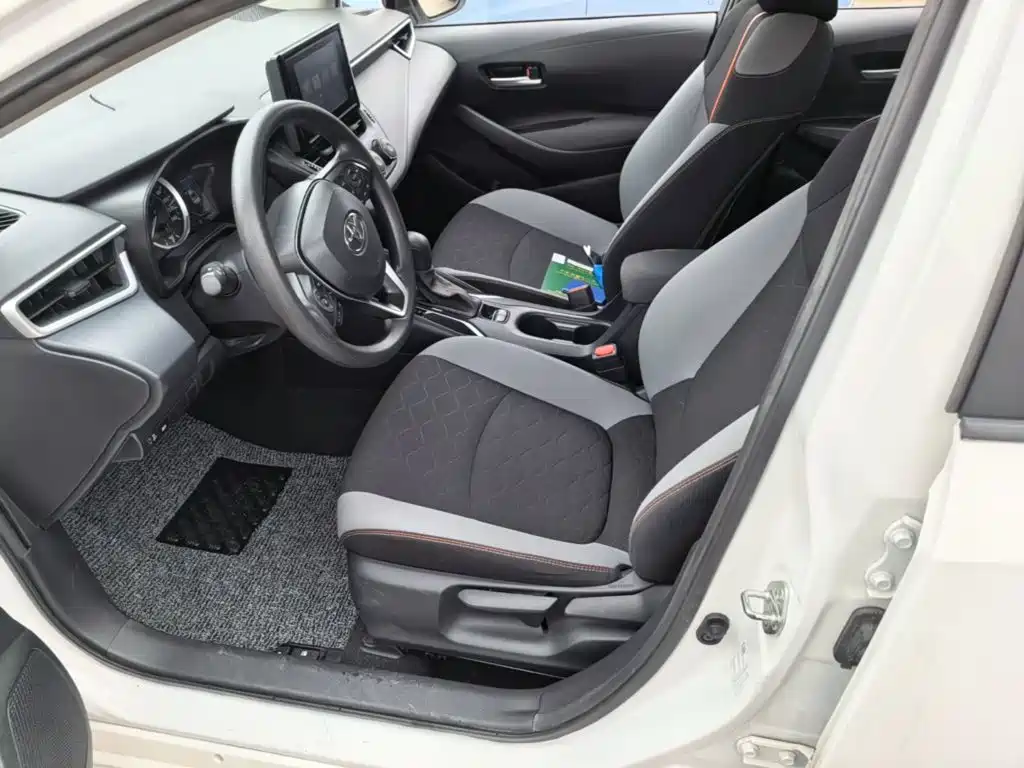 Toyota Corolla 2023 — фото 15