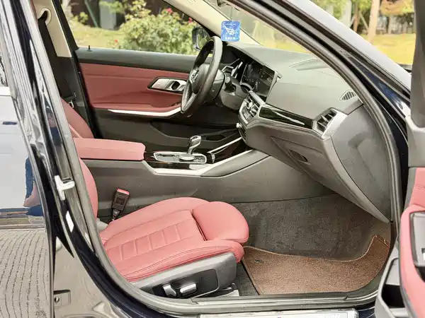 BMW 3 Series 2021