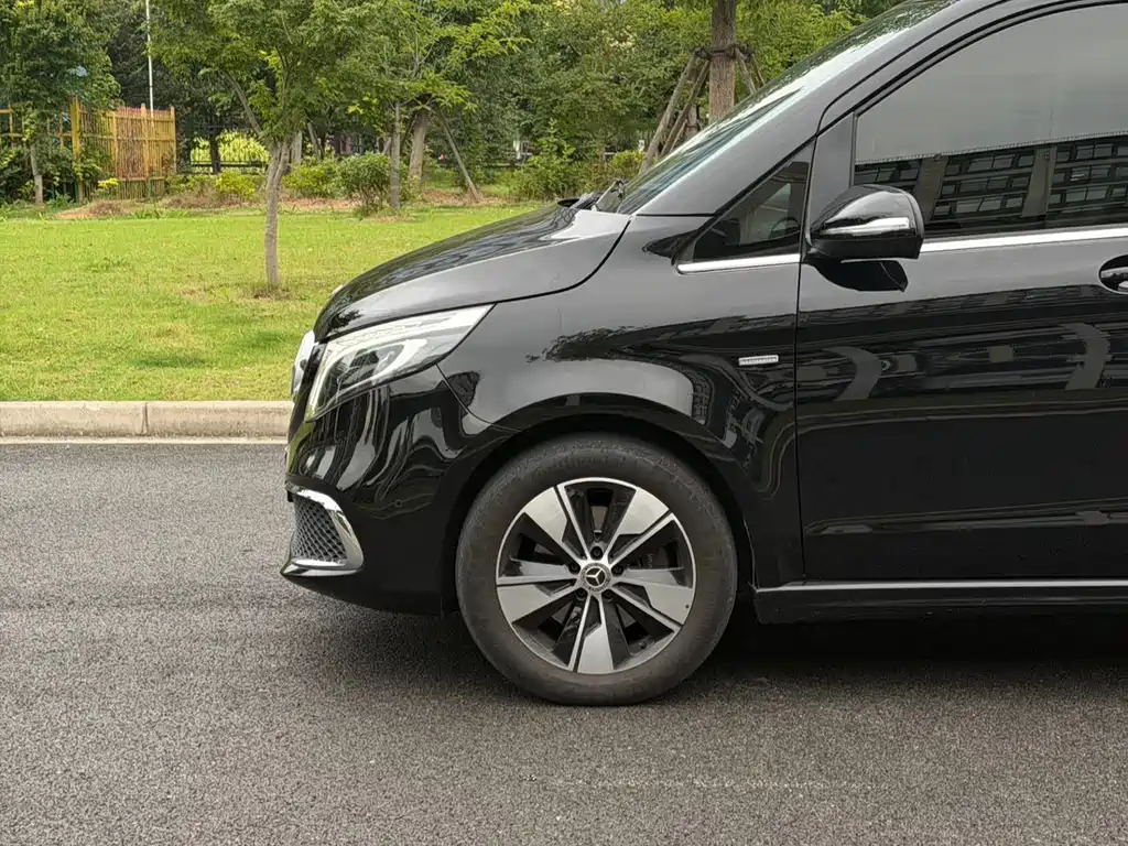 Mercedes-Benz V-Class 2021