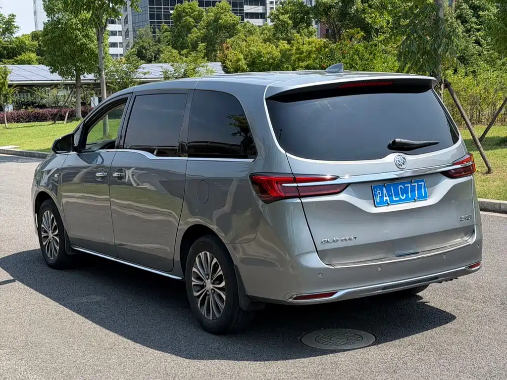 Buick GL8 2023