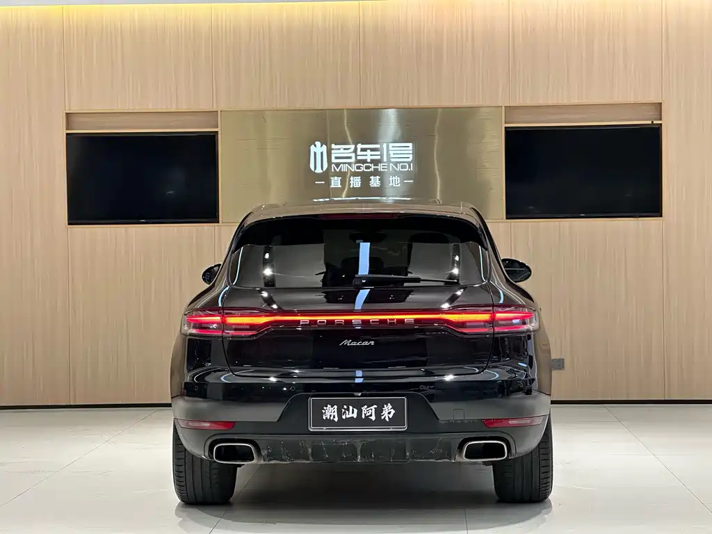 Porsche Macan 2017 — фото 8
