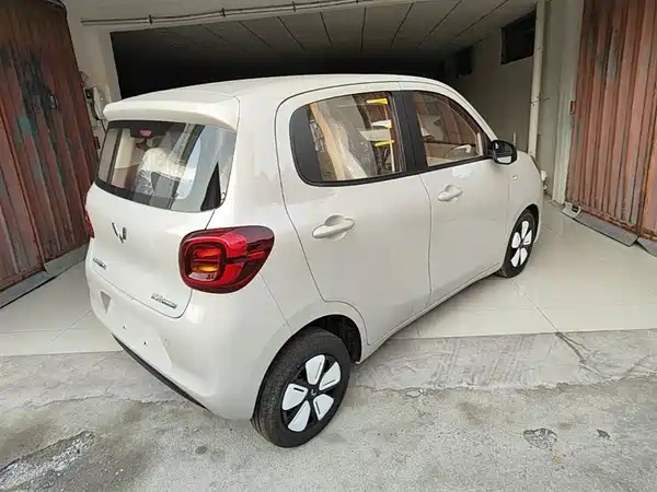 Wuling Hongguang MINIEV 2025