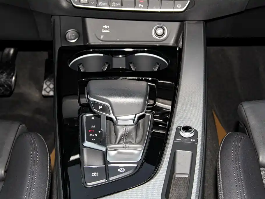 Audi A5 2023 — фото 22