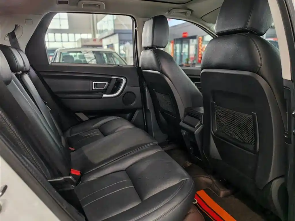 Land Rover Discovery Sport 2018 — фото 10