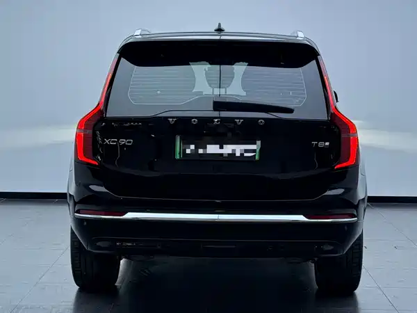 Volvo XC90 Plug-In Hybrid 2025