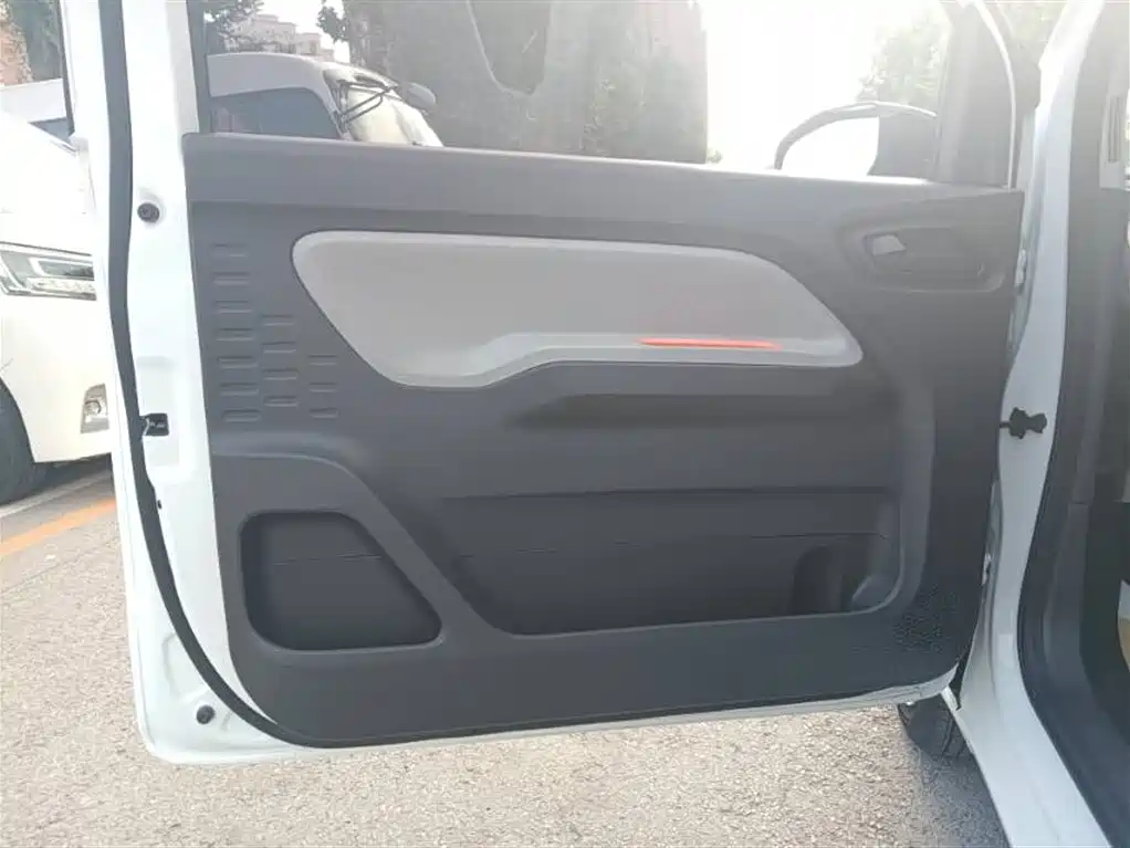 Wuling MINIEV 2023