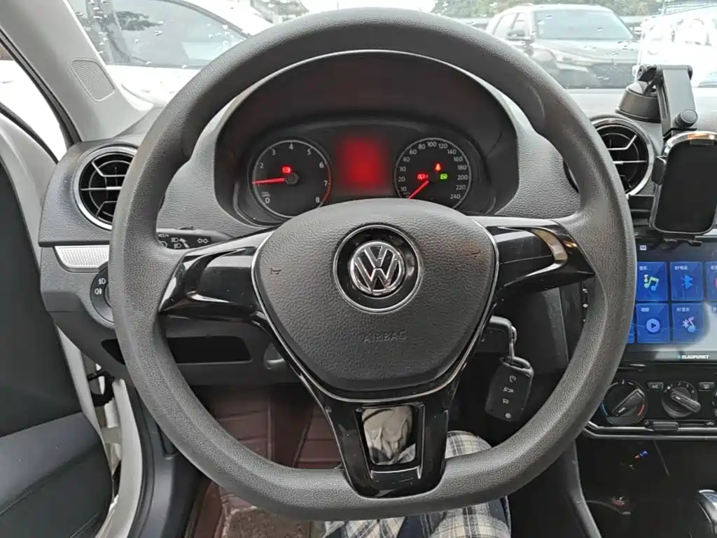 Volkswagen Jetta 2017 — фото 7