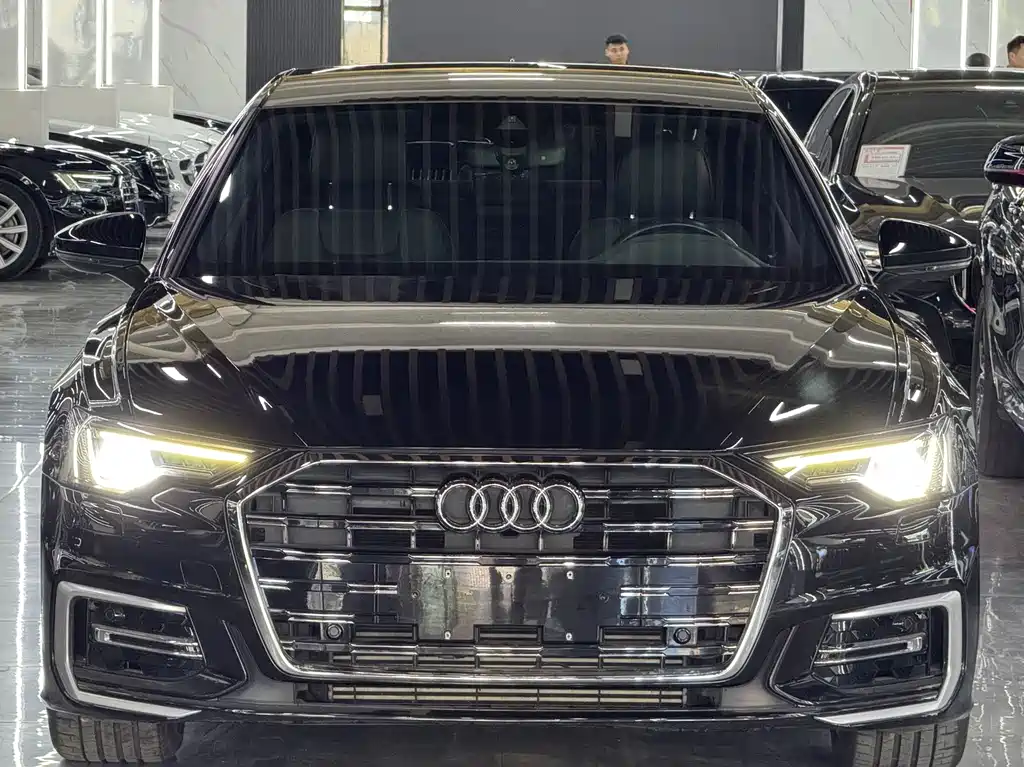 Audi A6L 2022