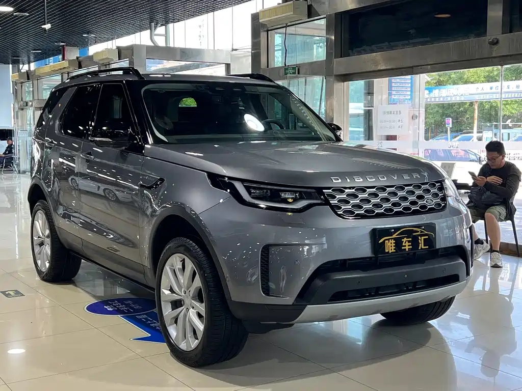 Land Rover Discovery 2024 — фото 3