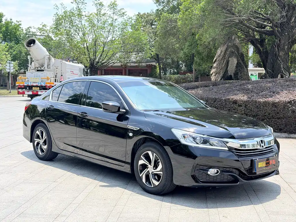 Honda Accord 2018 — фото 3