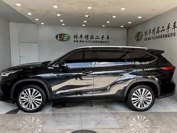 Toyota Highlander 2024