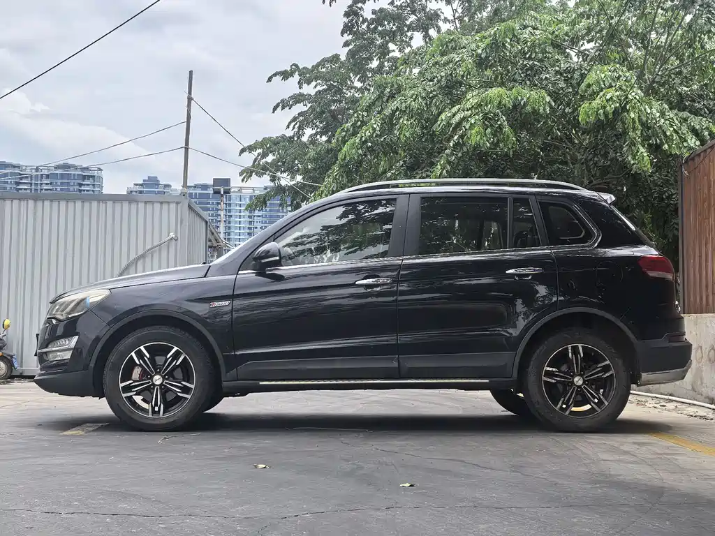 Zotye X5 2017 — фото 10
