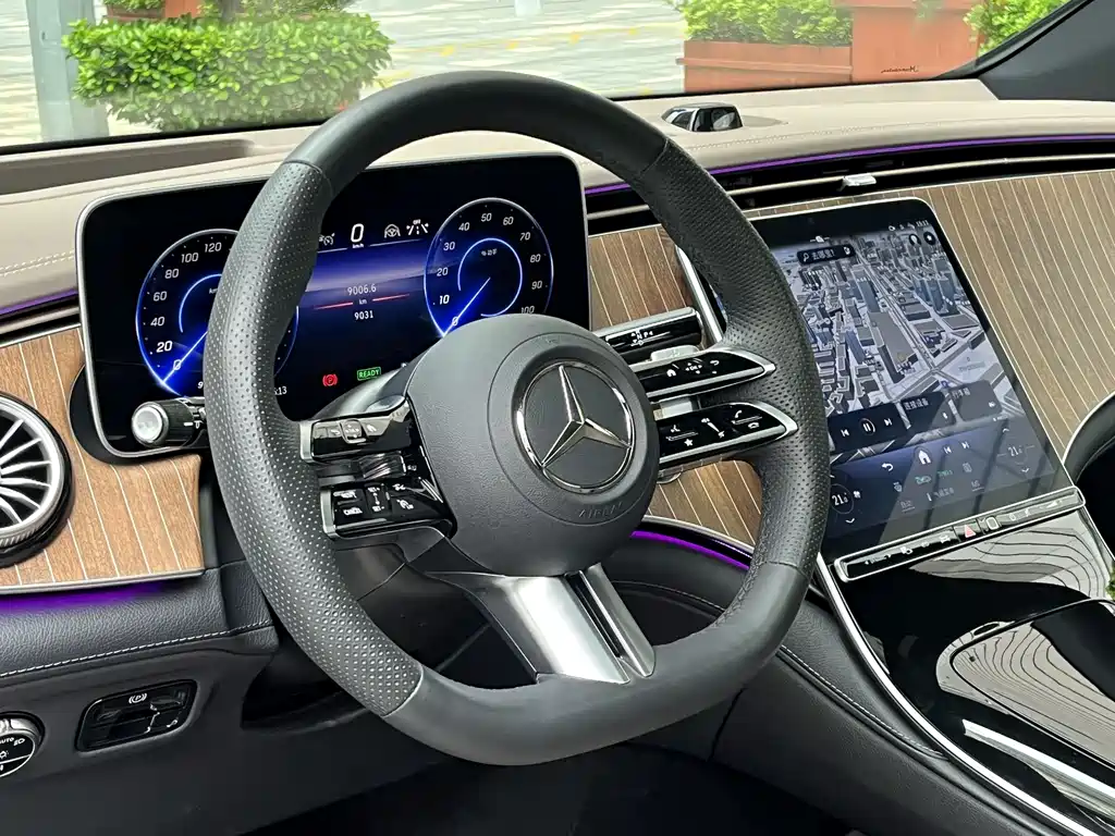 Mercedes-Benz EQE SUV 2025 — фото 19