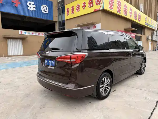 Buick GL8 2017