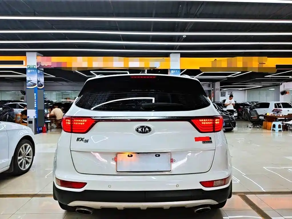 Kia KX5 2016 — фото 12