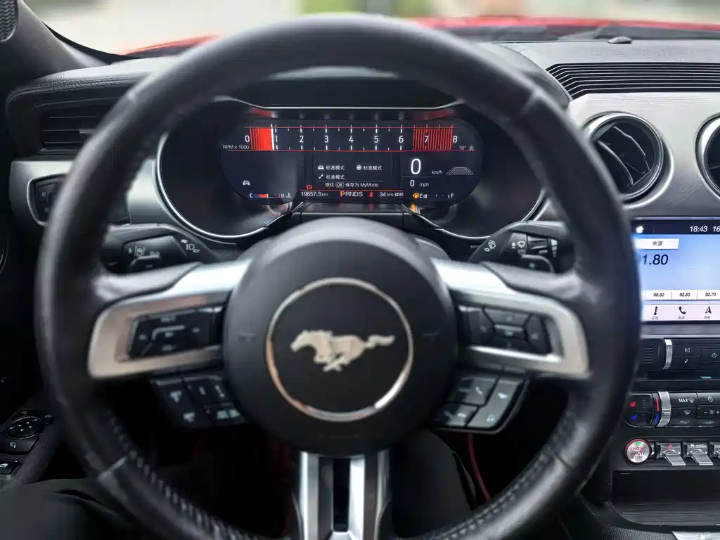 Ford Mustang 2019 — фото 9