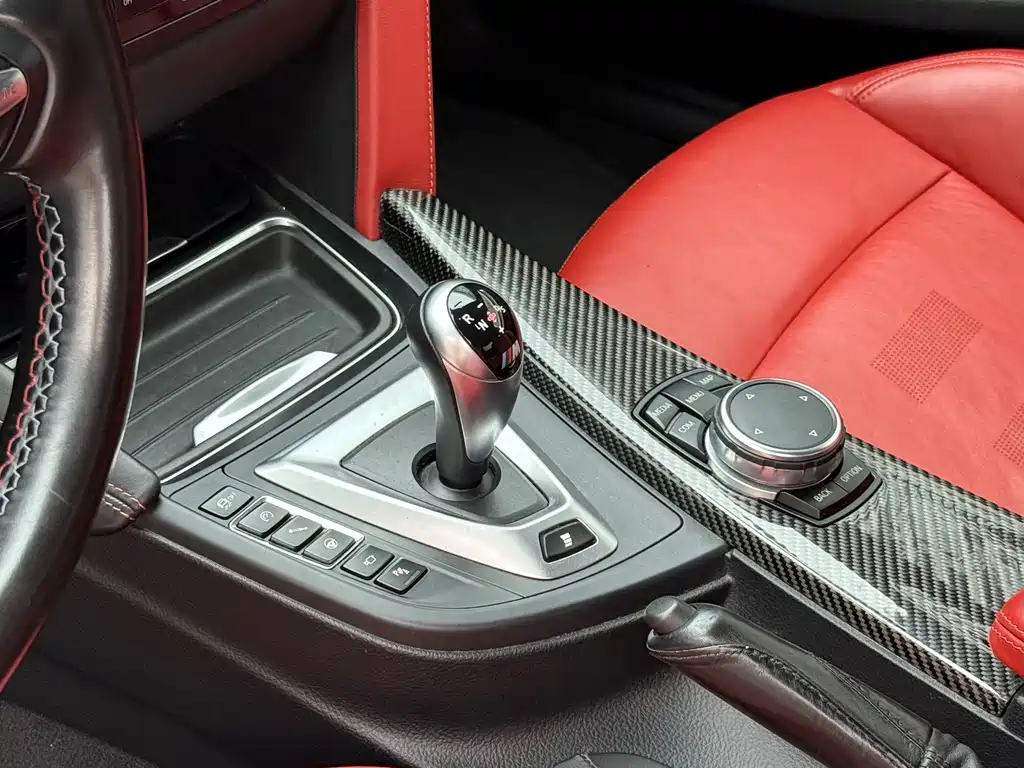 BMW M4 2017 — фото 13