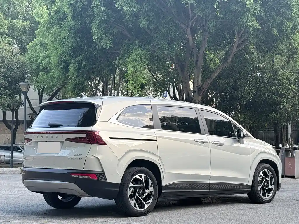 Hyundai Custo 2022 — фото 15