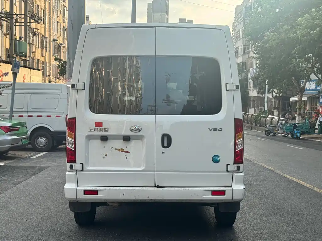 Maxus V80 2022