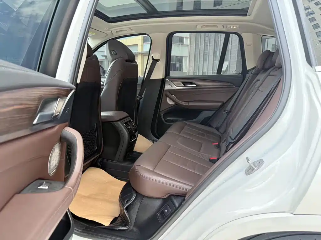 BMW X3 2021 — фото 11