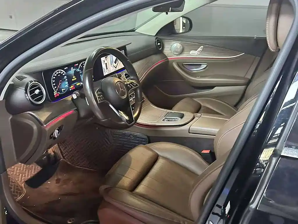 Mercedes-Benz E-Class 2022
