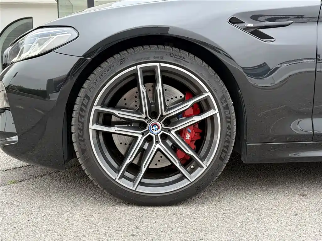 BMW M5 2021 — фото 10