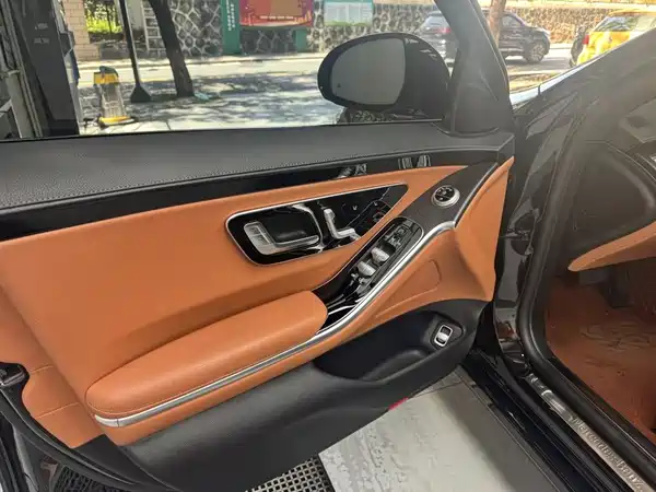 Mercedes-Benz S-Class 2021