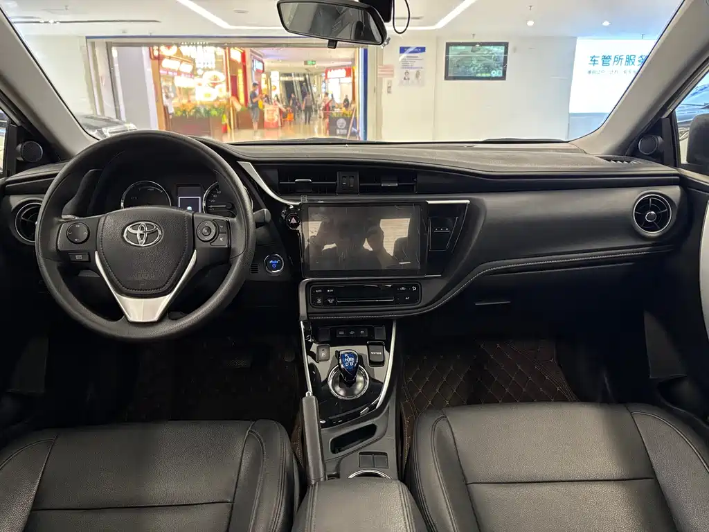 Toyota Corolla Hybrid 2019 — фото 14
