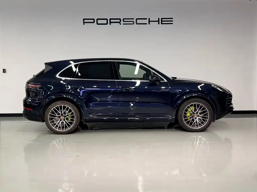 Porsche Cayenne Hybrid 2022 — фото 5