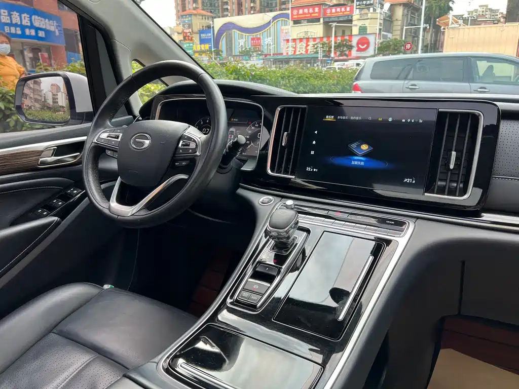 GAC Motor Trumpchi M8 2022 — фото 17