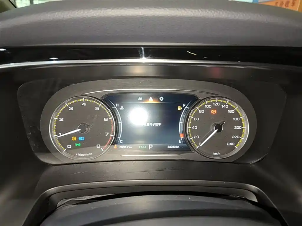 GAC Motor Trumpchi M8 2023 — фото 12