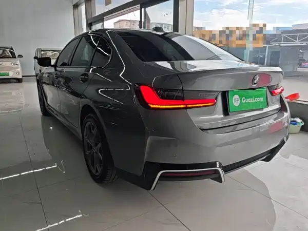 BMW i3 2024