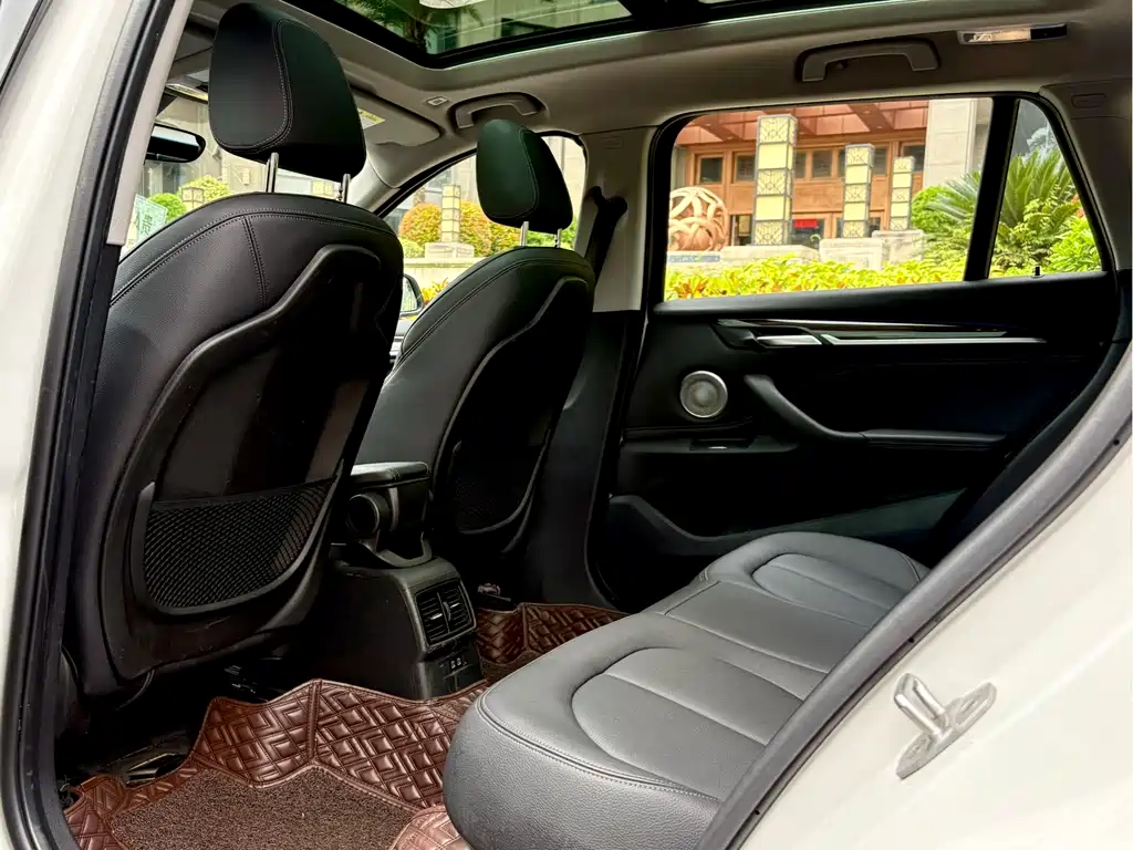 BMW X1 2022 — фото 11