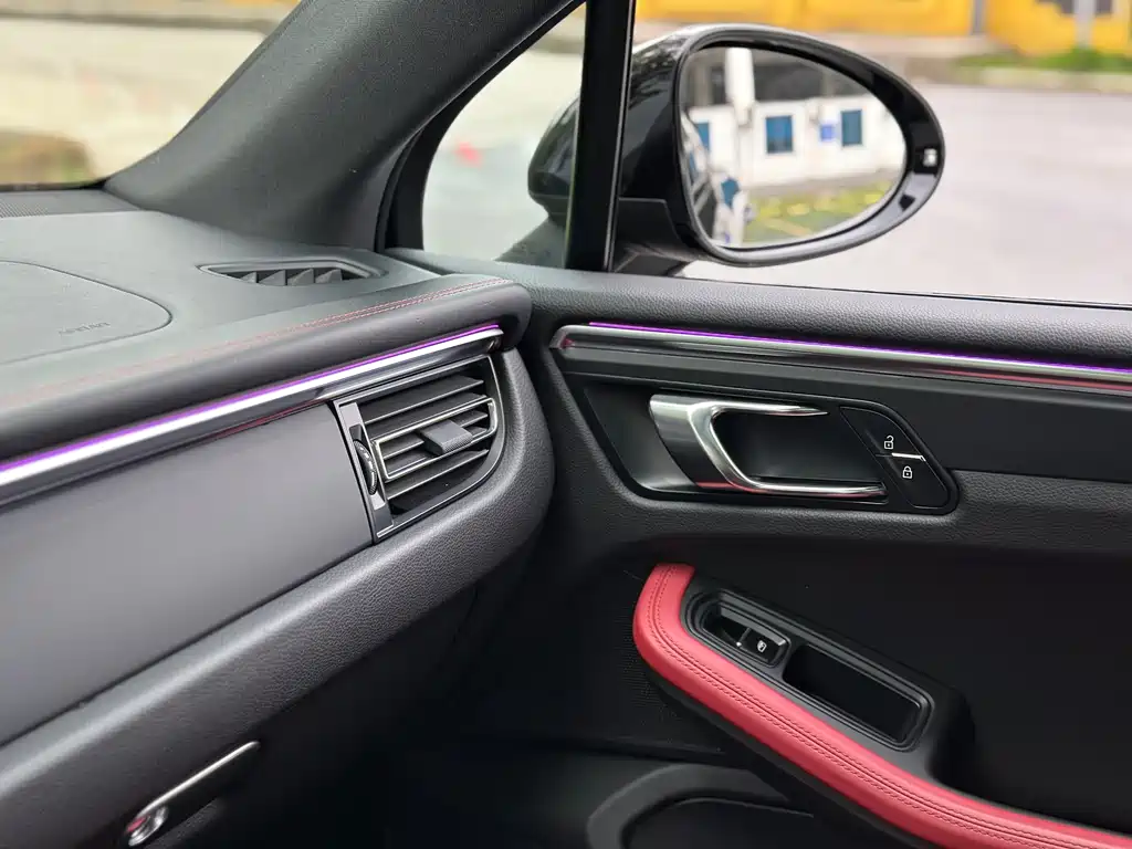 Porsche Macan 2021 — фото 15