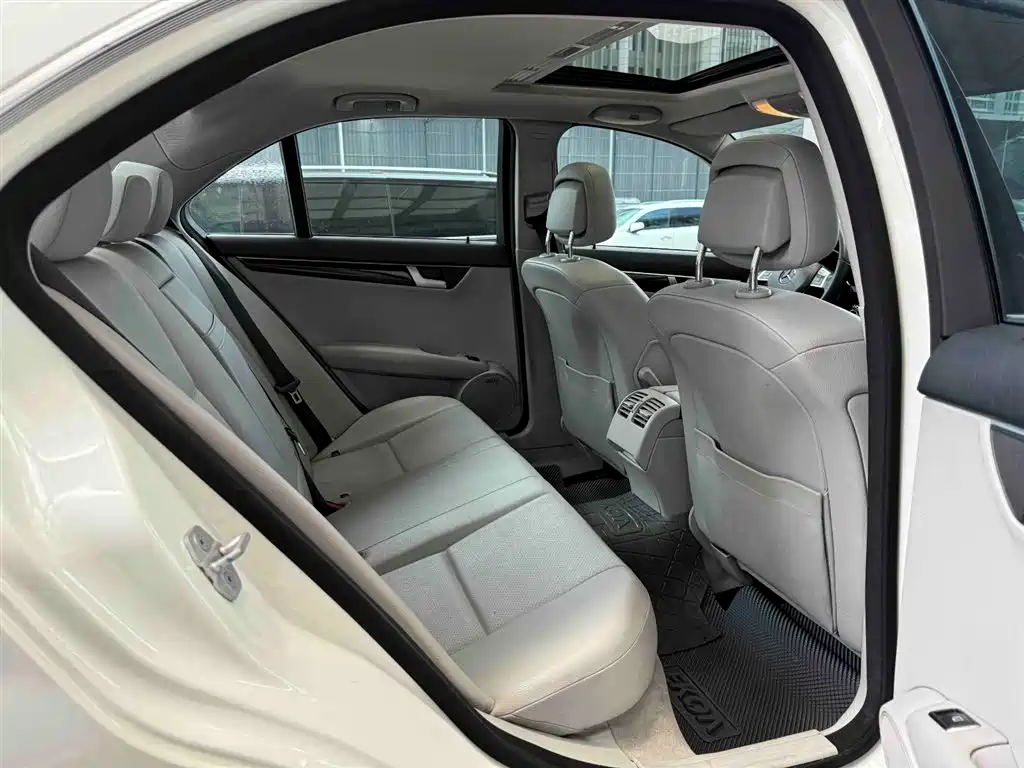 Mercedes-Benz C-Class 2013 — фото 20